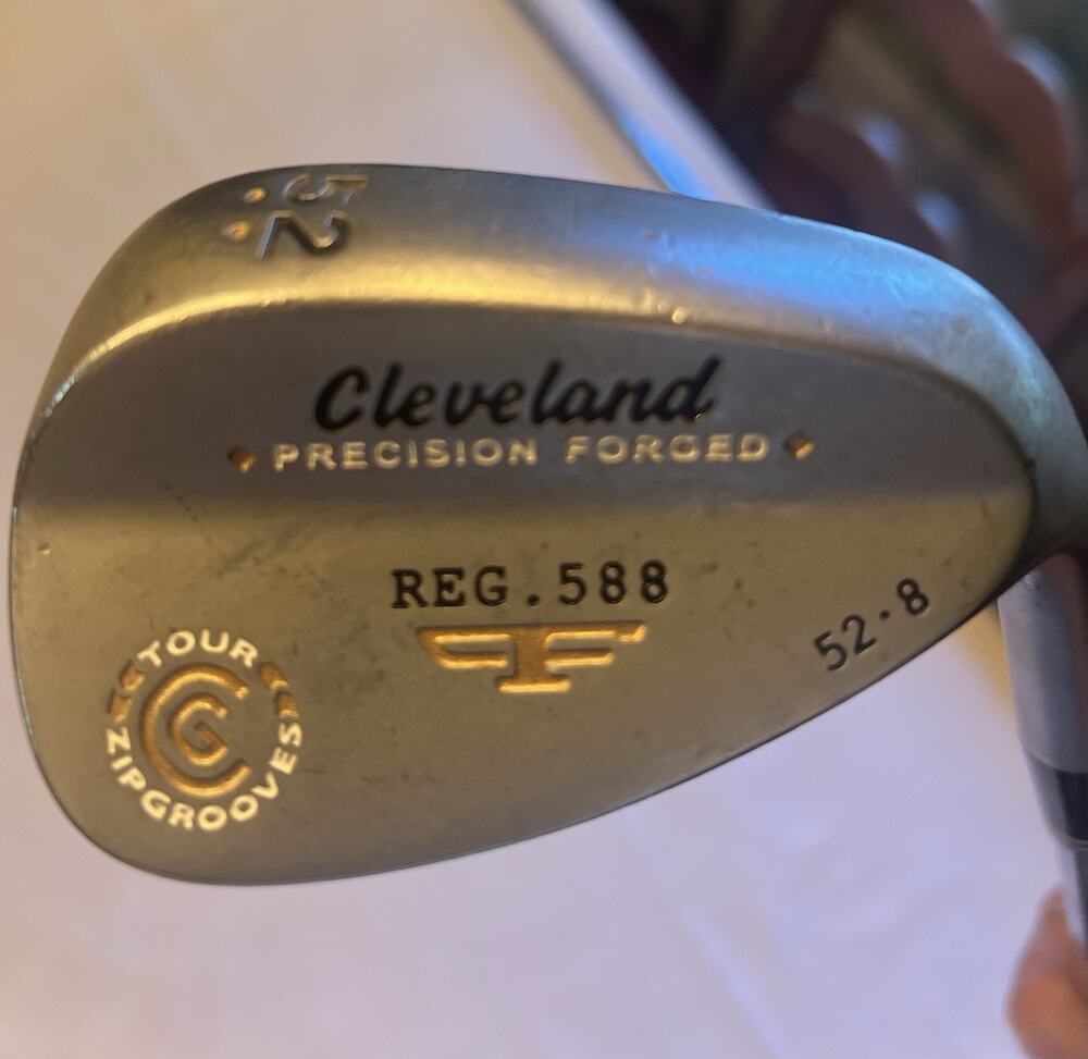 Cleveland Precision Forged REG. 588 52° Wedge - Gold